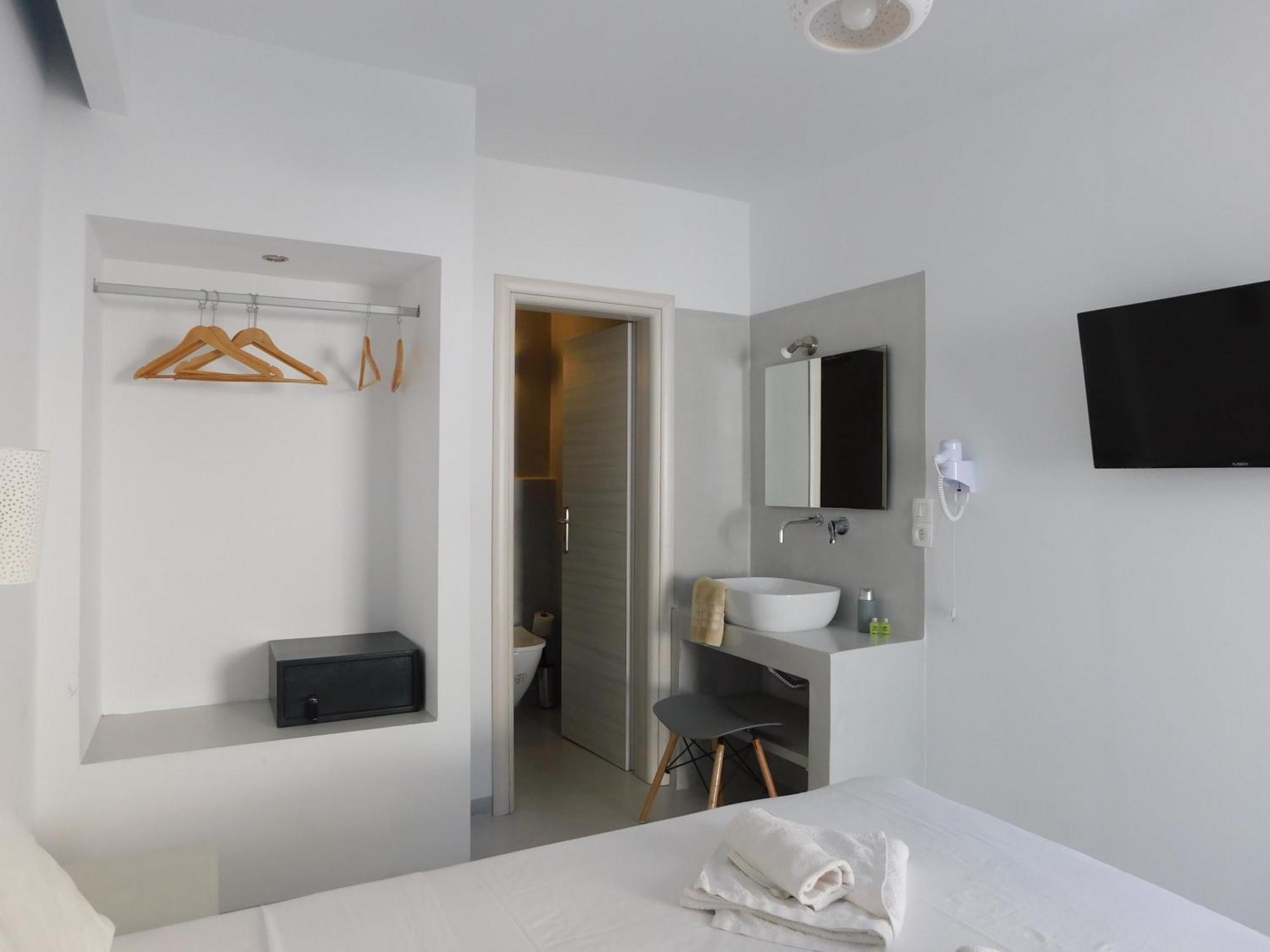 Fira Unique Rooms Exteriör bild