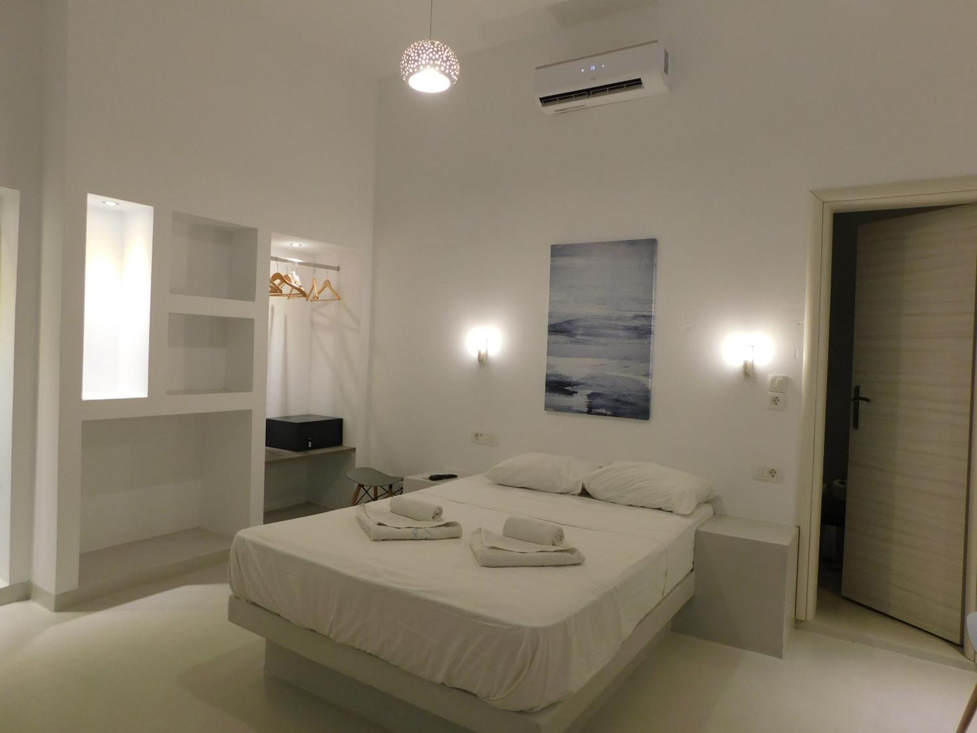 Fira Unique Rooms Exteriör bild